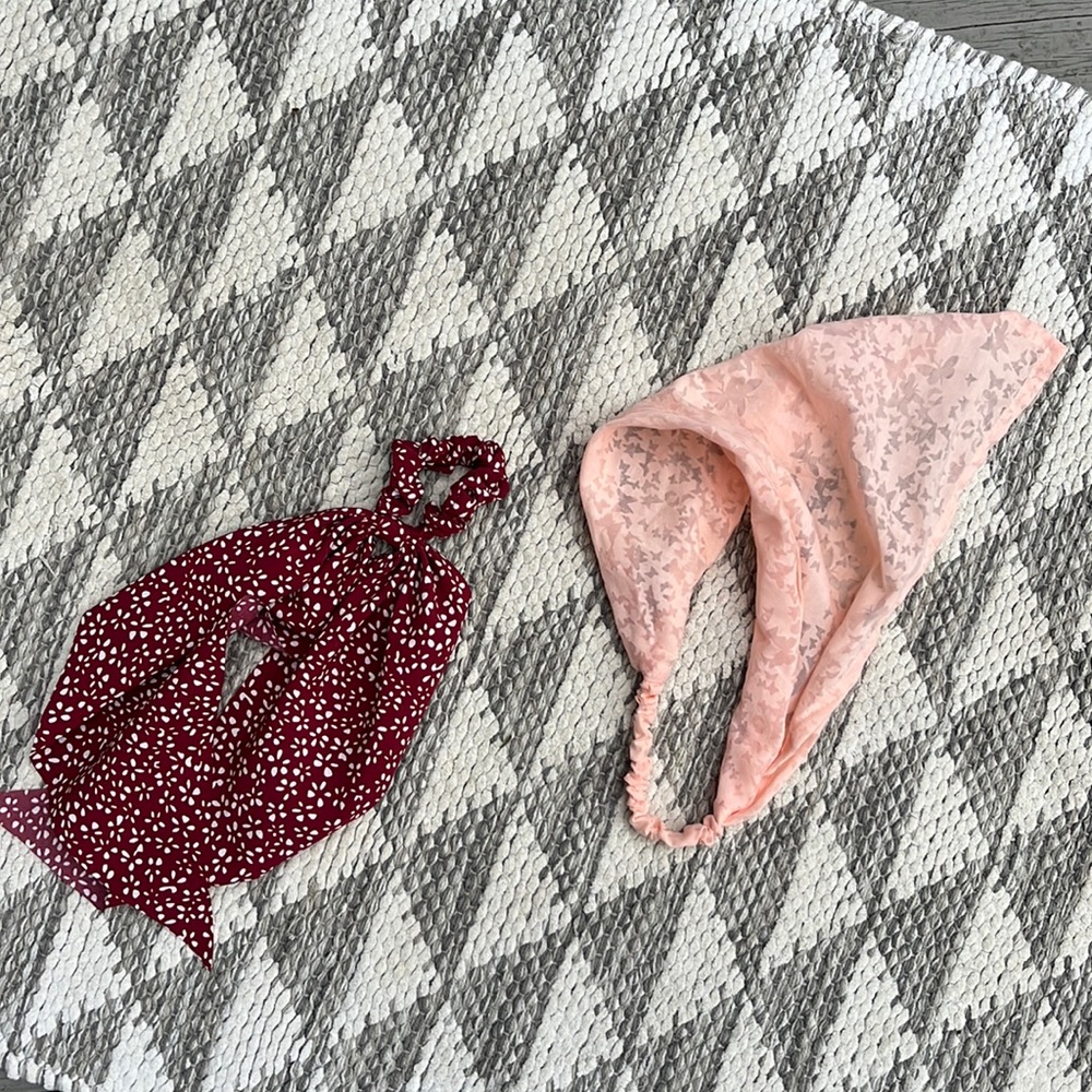 set of two hair accessories